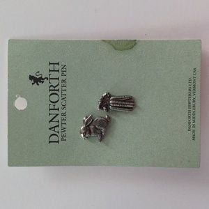 Danforth Pewter Scatter Pins
